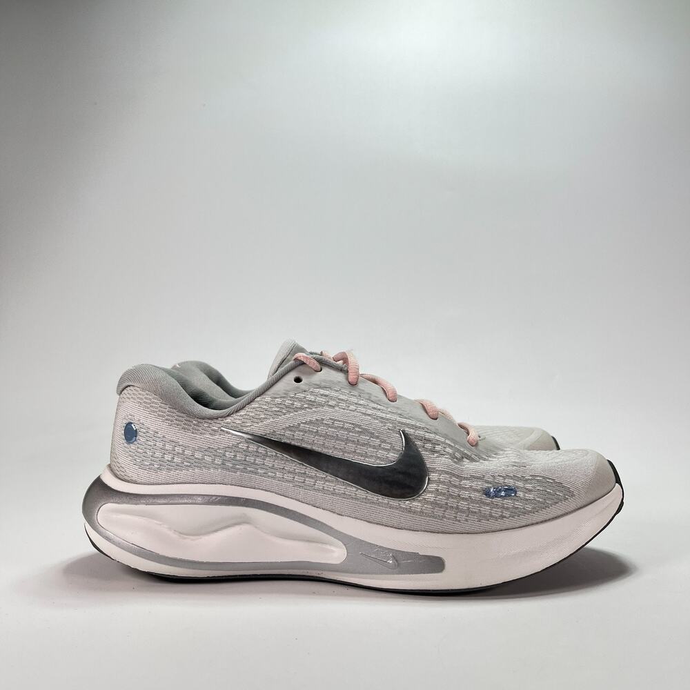 Nike Journey Run Photon Dust Cool Grey Running Shoes FJ7765-006 Women's Size 8